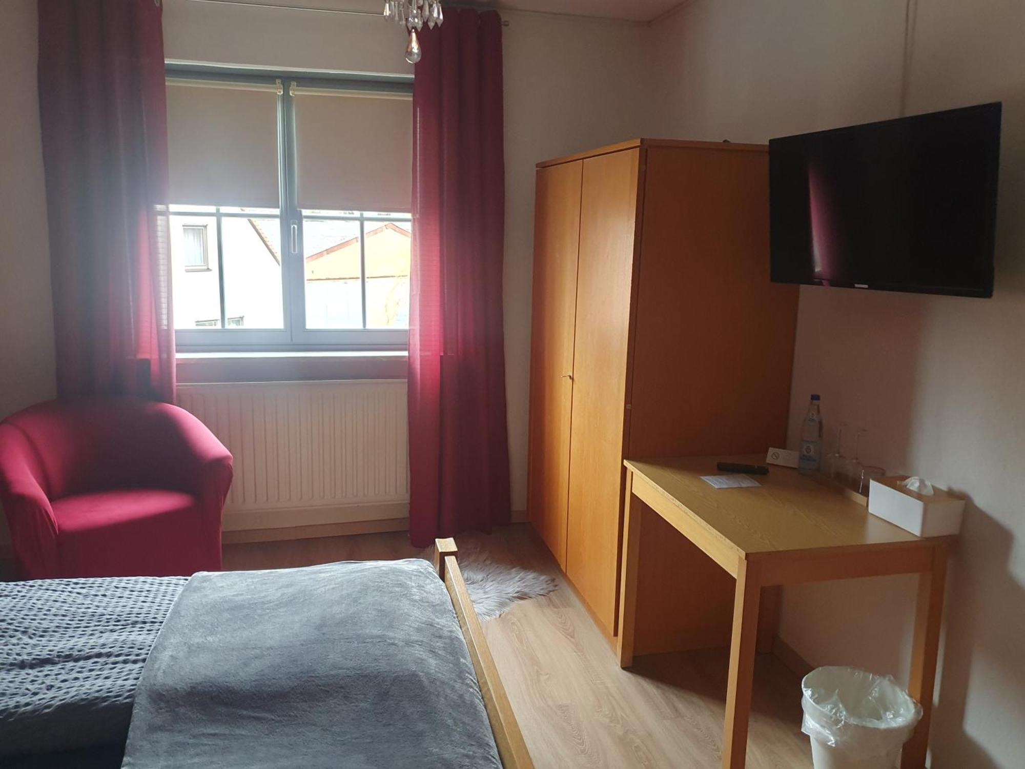 Gasthaus Krone Wiesentheid Екстер'єр фото